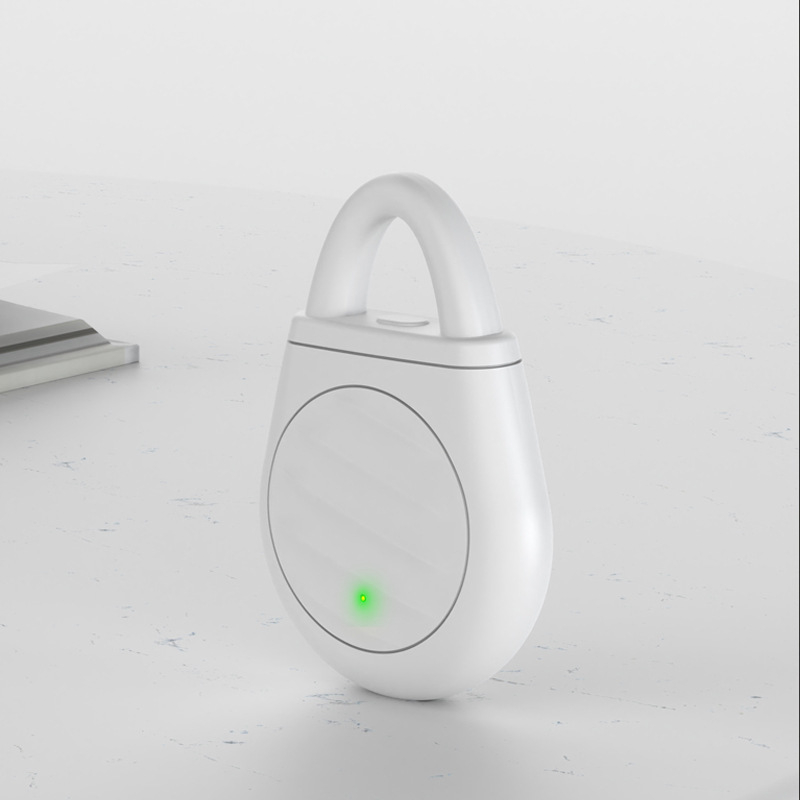 🏆  🐦🎁No more trouble from birds, beasts and locusts-Portable Ultrasonic Bird Repellent Keychain